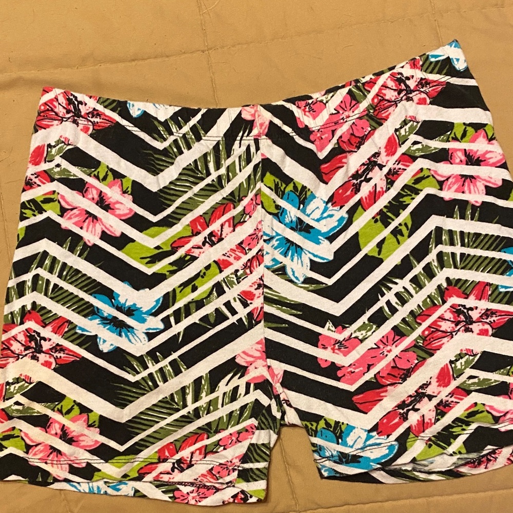 Eye Candy Floral Chevron Women's Shorts